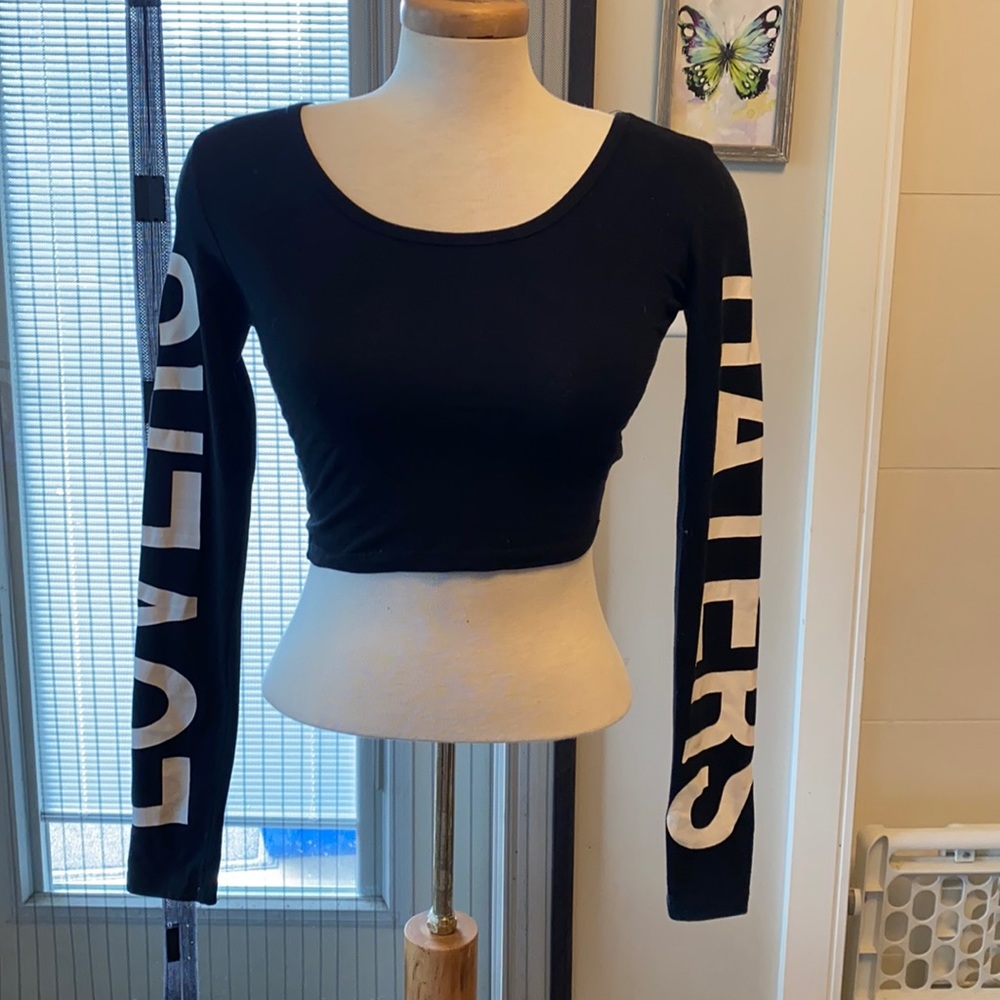 Lovers / Haters Long Sleeve Crop Top - Picture 3 of 7